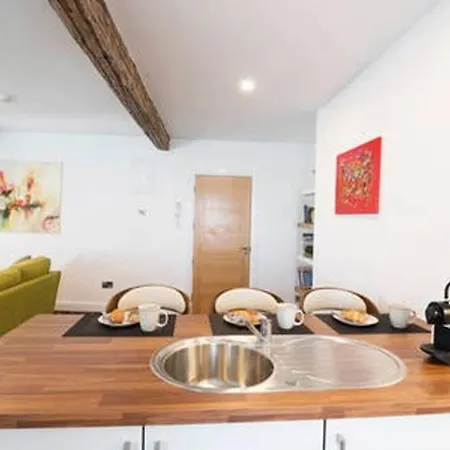 City Duplex Apartament *